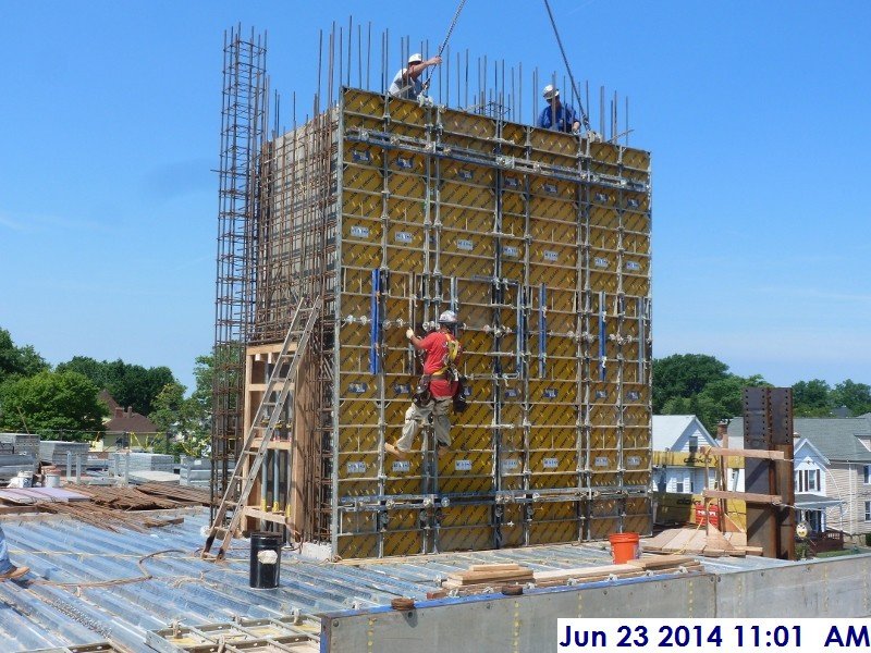Started installing the shear wall panels at Elev. 5,6 (3rd Floor) Facing East (800x600)